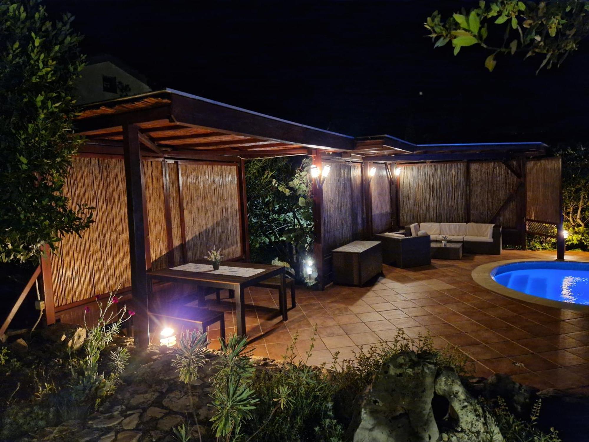 Apartments Villa Temer Пинезичи Экстерьер фото