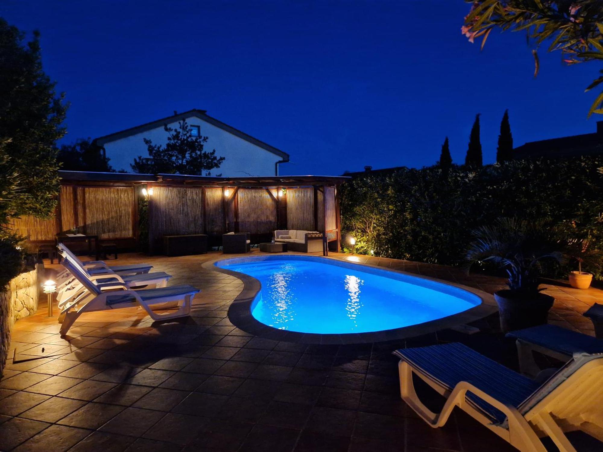 Apartments Villa Temer Пинезичи Экстерьер фото