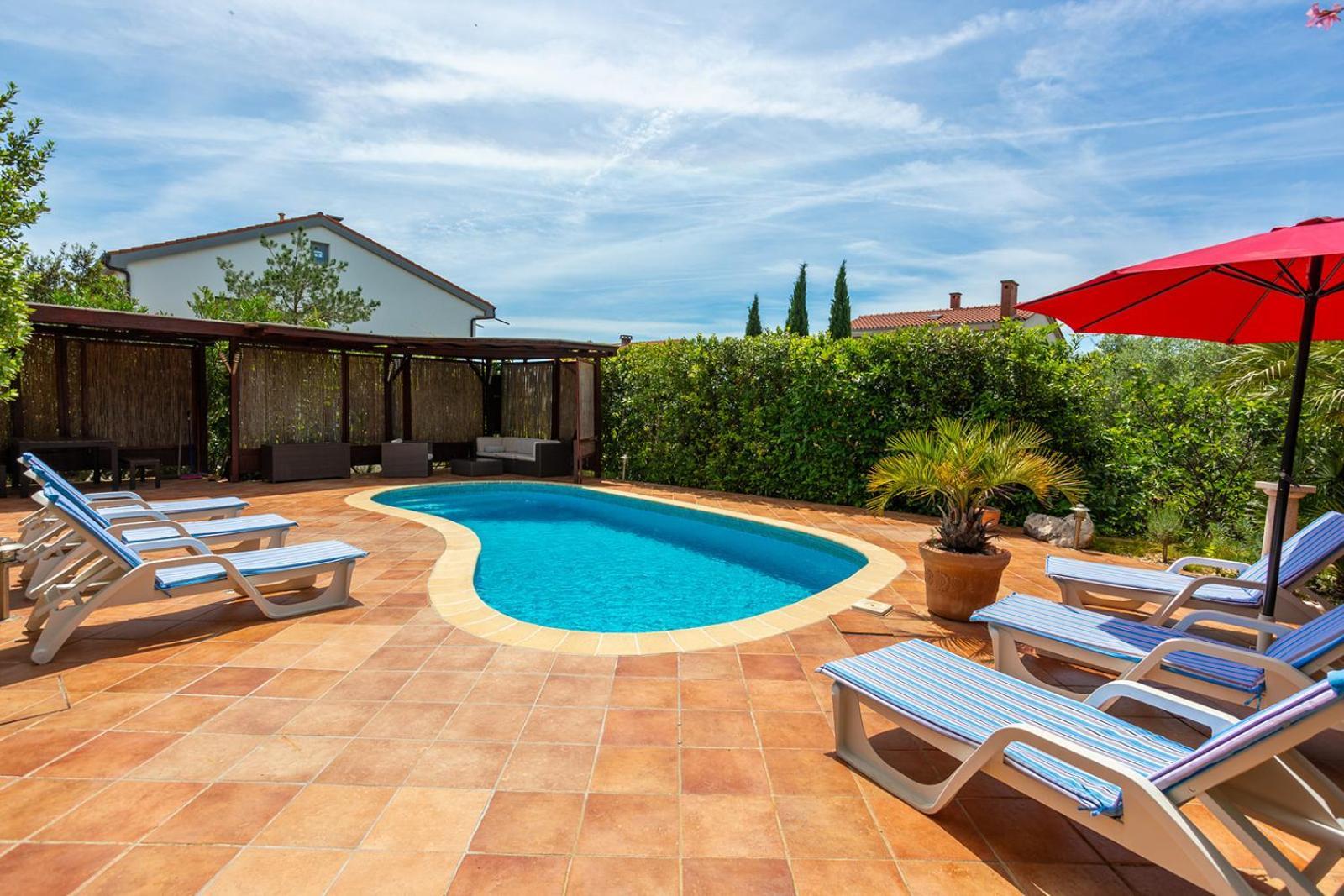 Apartments Villa Temer Пинезичи Экстерьер фото