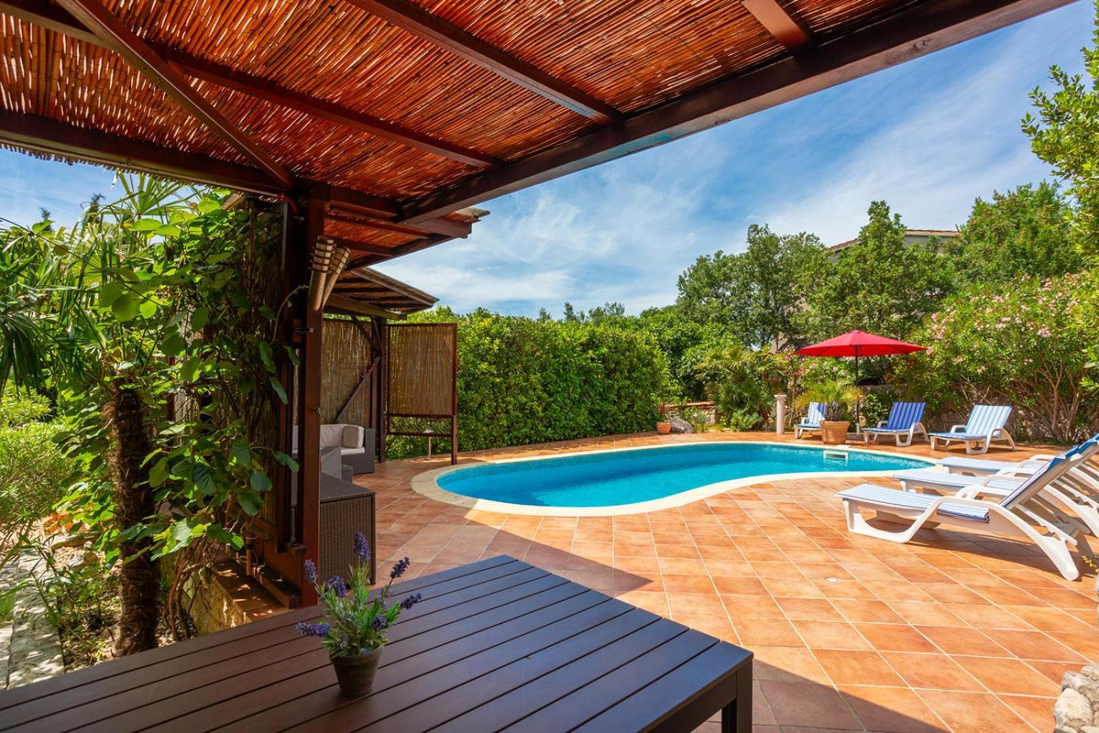 Apartments Villa Temer Пинезичи Экстерьер фото