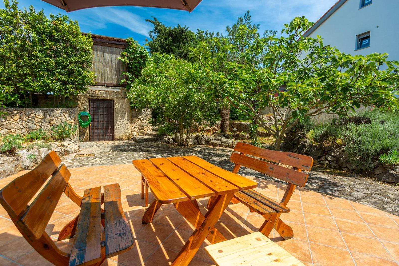 Apartments Villa Temer Пинезичи Экстерьер фото